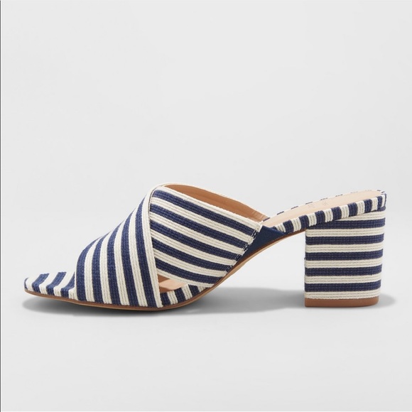 Women’s Navy & White Stripe Block Sandal Heels NWT - Picture 2 of 4